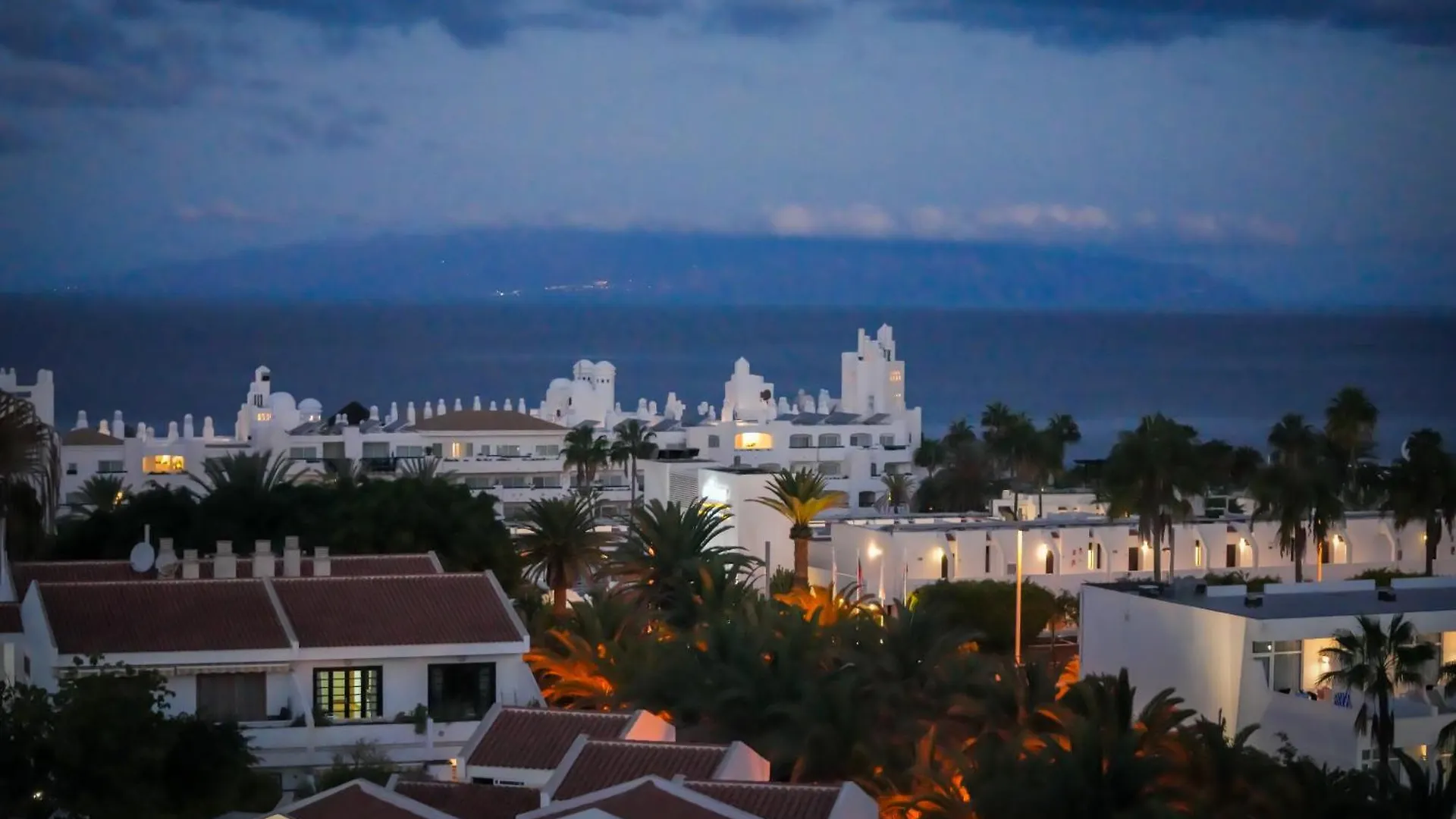 Lägenhet Casa Molly At Garden City Costa Adeje